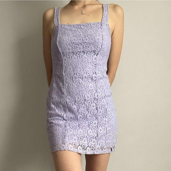 Hollister Dresses & Skirts - Hollister lilac lace mini dress small